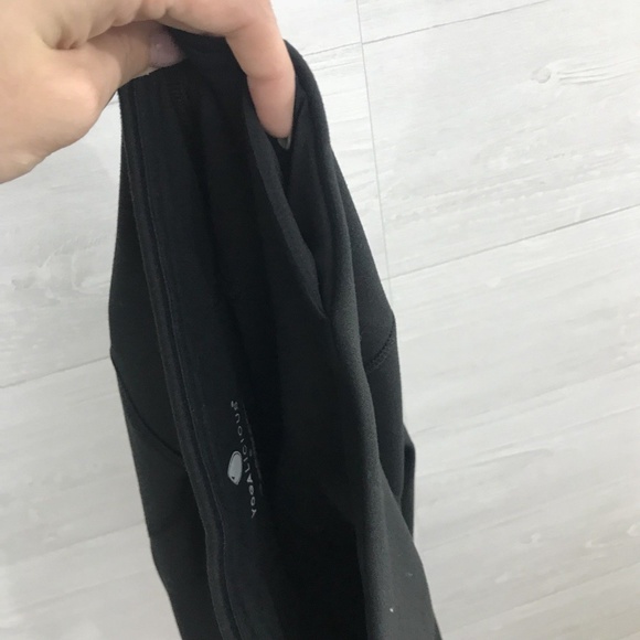 Yogalicious High Waist Cut Out Cropped Legging - Picture 8 of 8